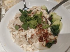 鲜拆蟹肉焖米粉-新加坡海鲜共和(名胜世界圣淘沙海滨坊)