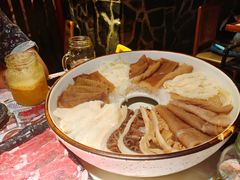 -新哥老官·畅吃123·美蛙世界(苏宁广场店)