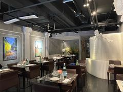 -LESCEDARS Brasserie Bistro香柏树