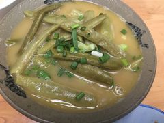 豆汤粑粑菜-百年粉蒸牛肉