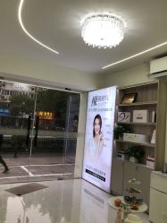-苗方清颜专业祛痘·皮肤管理