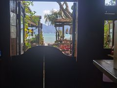 -城墙外BAR