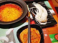 老四川麻辣锅底-呷哺呷哺(泰盛广场店)
