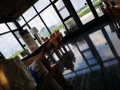 靠窗位-维纳斯酒店-忆咖啡观景餐厅(象山公园店)