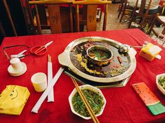 -山城年华老火锅(玉林店)