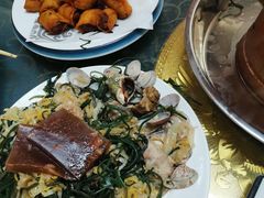 -一口猪海鲜浑锅·东北家常菜