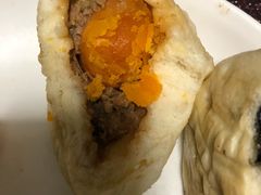 咸蛋黄超人包-老陶包子铺(南大西南村店)