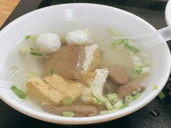 -松树干拌面店