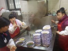 -镇南锅盖面馆(解放路店)