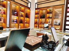 -回瑞眼镜·蔡司·依视路官方授权店(广益路万达店)