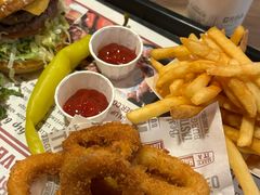 -The Habit Burger Grill 哈比特汉堡(复兴soho店)