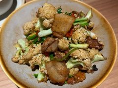 五花肉炒菜花-新太二·鲜料川菜(晶耀前滩店)