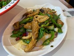 -鲁南仔·滕州炒鸡(经三路店)