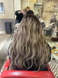 -PE SALON