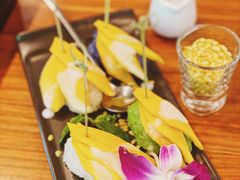-Chom Cafe and Restaurant