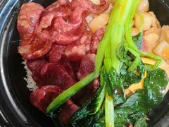 广式腊肠煲仔饭-北大家园食堂