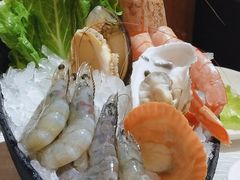 -领鲜活海鲜榴莲自助火锅(东门店)