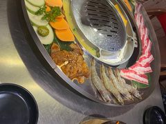 -哈哈碳都·牛肋条无限自助烤肉(台江万达店)