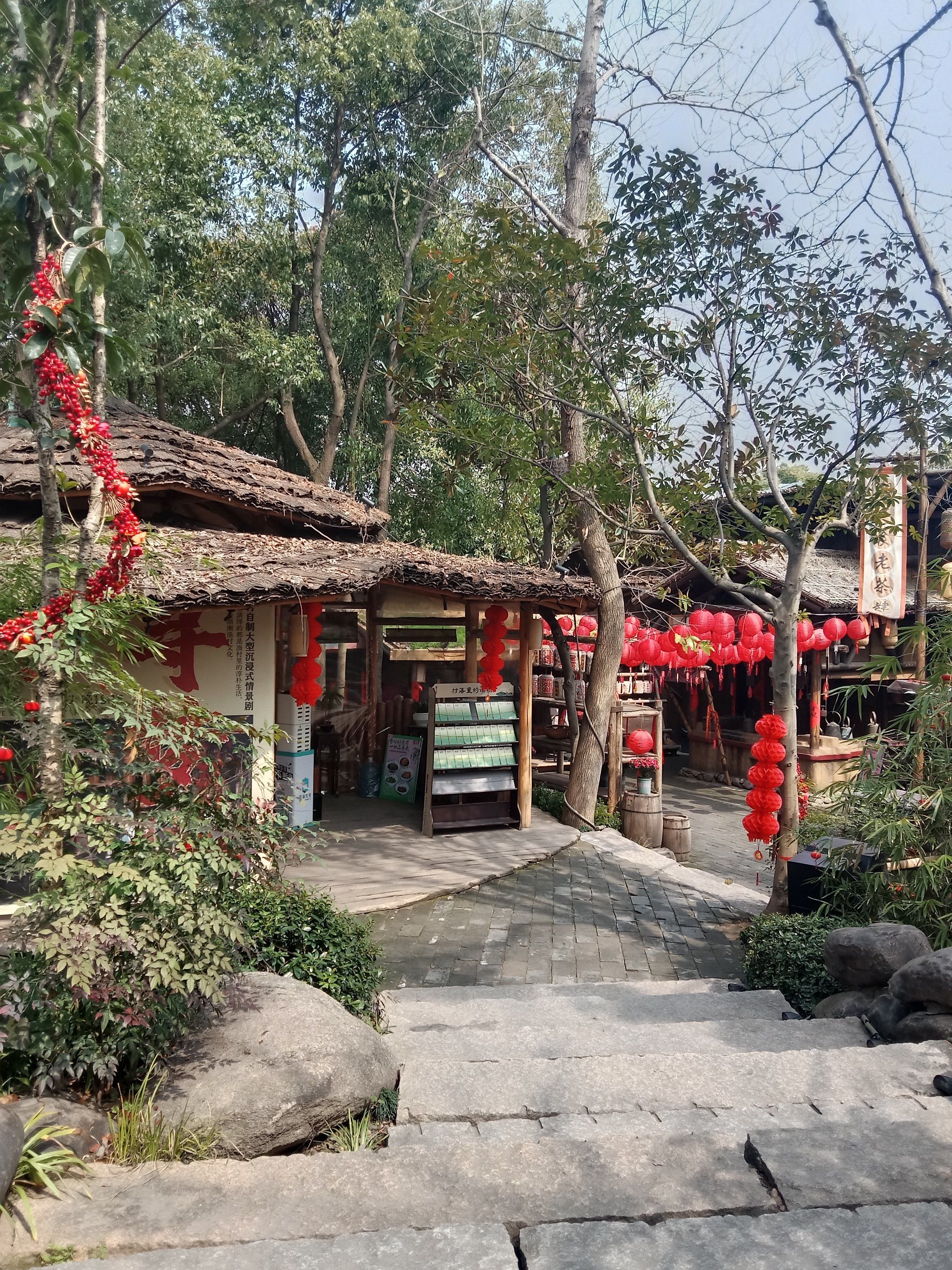 湘江畔的老渔村,环境清幽,江水碧波荡漾