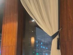 -八府香鸭·啫啫煲(华山路店)