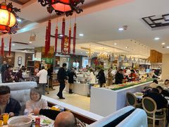 大堂-泉福居酱骨头自助广场(南大街商业步行街店)