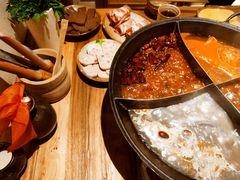 -白乐天毛肚火锅馆(解放碑店)