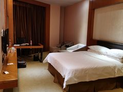 -维也纳酒店(广州南站汉溪长隆地铁站景区店)