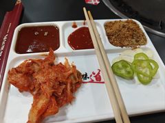-牛味道炭火烤肉(湖前总店)