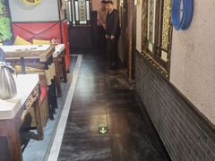 -牛员外鲜切牛肉火锅