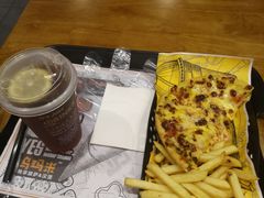 -UMAMI乌玛米披萨·汉堡·清真Halal(红岭北店)