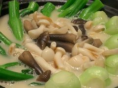 浓汤杂菌煲-明阁 Ming Court(广州朗豪酒店)