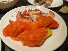 -钱小奴海鲜自助黑金店(杭州滨江龙湖店)