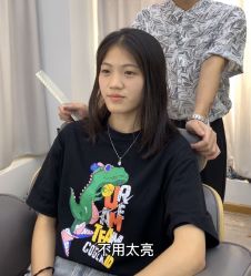 点击看大图 -辛格·潮沙龙