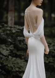 -Lady  Jane高端婚纱礼服馆