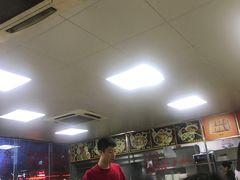 -华威达牛庄(黄埔大道西店)