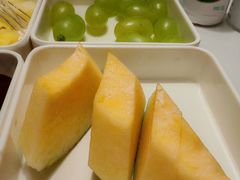 -涨巢·潮玩水疗局