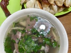 -锅贴王小吃(南大街店)