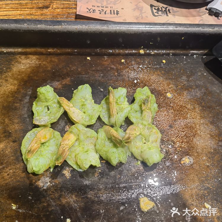 梦时代后面的江湖铁板烧，冬天氛围很好