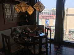 靠窗位-云海肴·汽锅鸡·云南菜(天山百盛优客店)