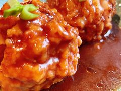 鸭蛋黄狮子头-梅飞酒家(桑园路店)