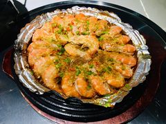 铁板蒜茸煎虾-雅和睿景·商务宴·风味土窑鸡(花博汇店)