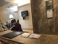 -汕尾巴黎半岛酒店