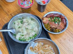 -梁阿婆廿年老牌扣肉糯米饭