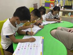 -i2青少儿英语(爱加星悦荟店)