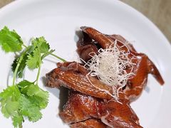 妙龄脆皮乳鸽-杭州君悦酒店·湖滨28中餐厅