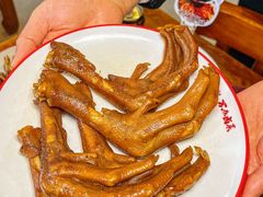 -老鼎万春卤菜(五代传承创始老店)