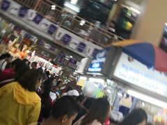-瓦洛洛传统市场