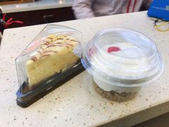 -红宝石·鲜奶小方·海派西点房(南丹店)