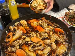 -鸿顺老铁锅美蛙鱼府(解放碑店)