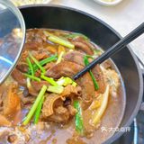 敲好吃的爆汁乳鸽｜配上热腾腾的鸽酱炆牛杂煲🍲
